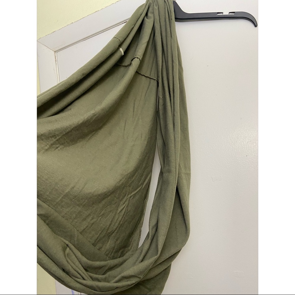 Scarves - Picture 4 of 4